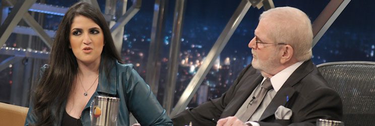 Entrevista de Rebeca Galabarof (webcam model) no Jô