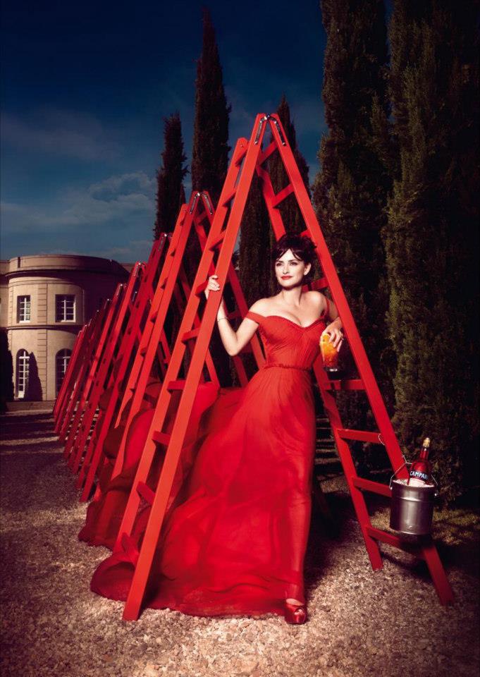 PenÃ©lope Cruz Sexy em CalendÃ¡rio 2013